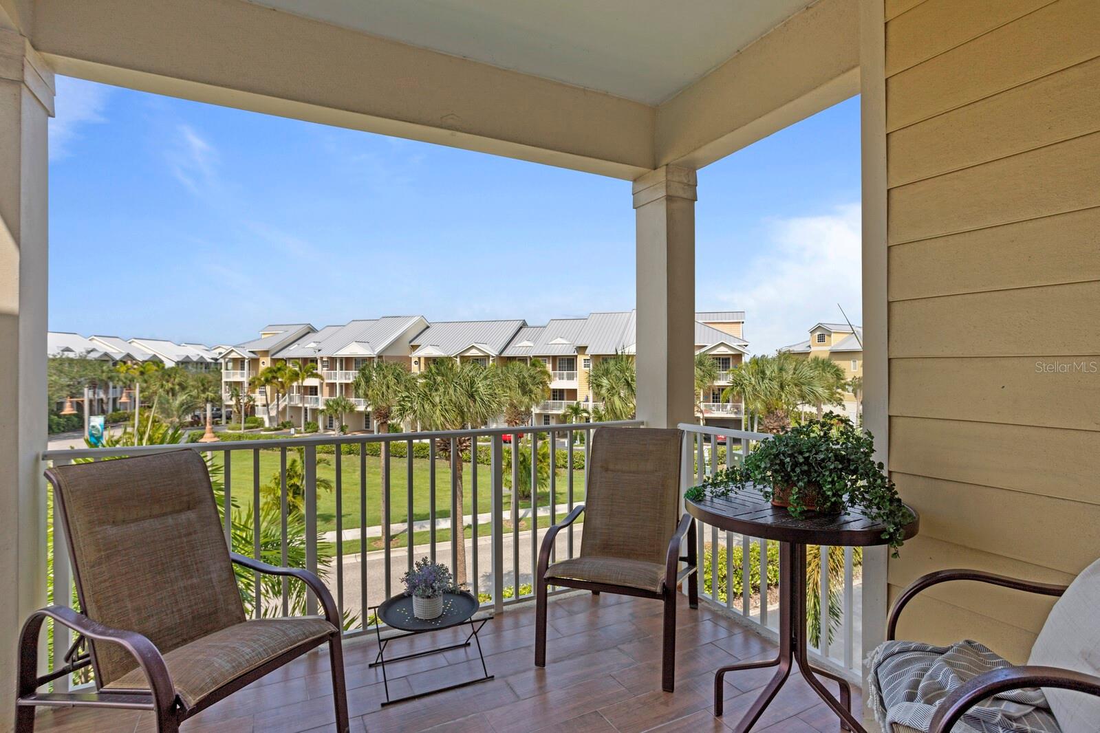 Image 43 of 87 For 423 Bahia Beach Boulevard