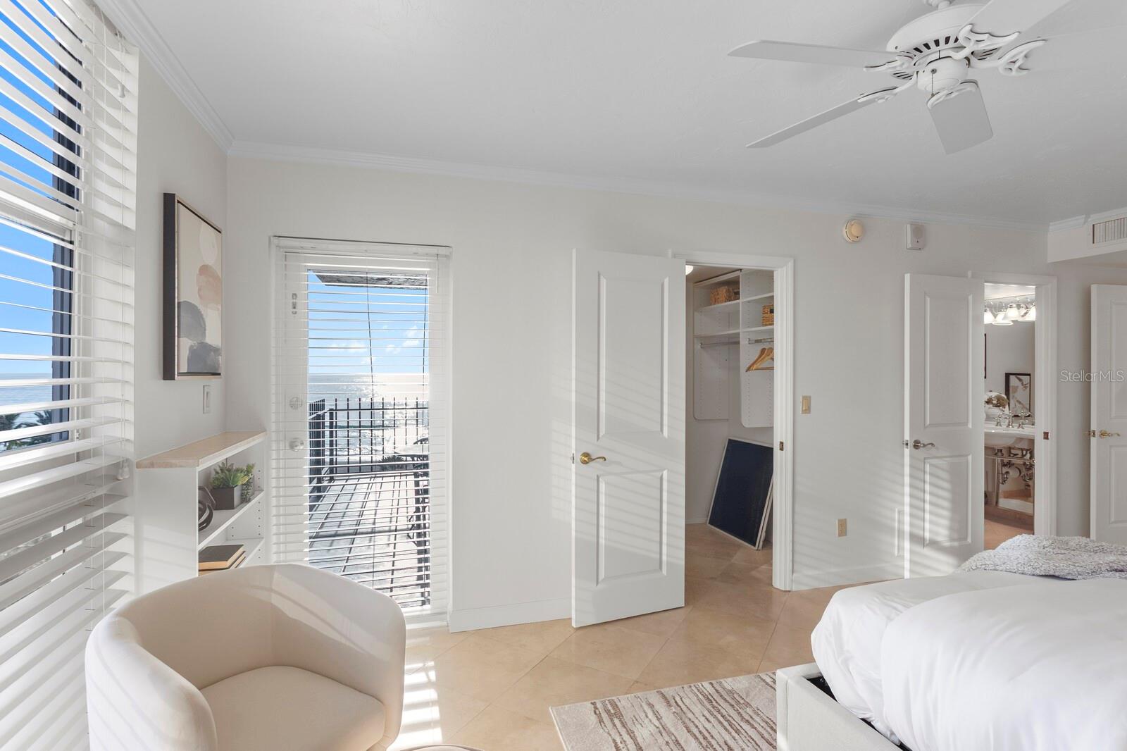 Image 23 of 43 For 1212 Benjamin Franklin Drive 501