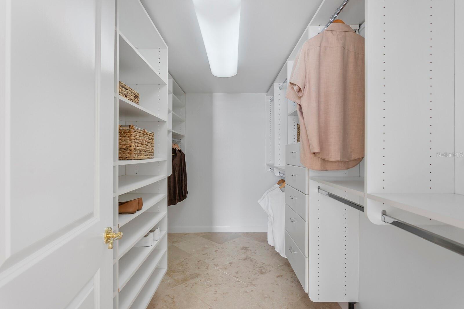 Image 24 of 43 For 1212 Benjamin Franklin Drive 501