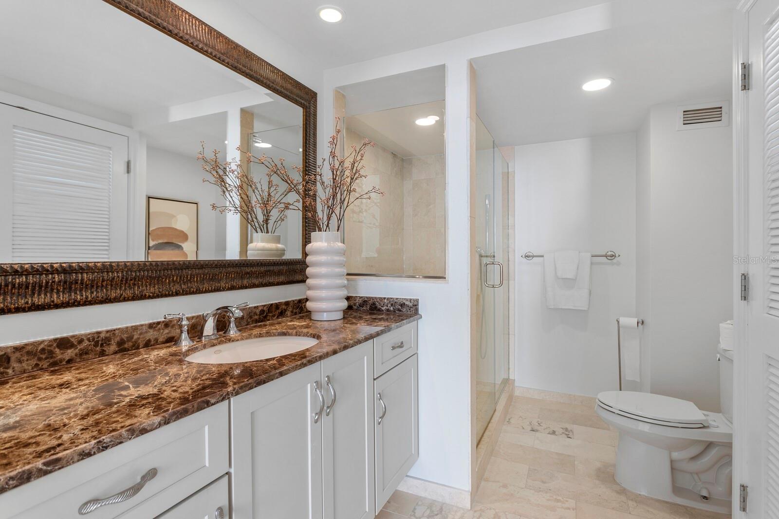 Image 25 of 43 For 1212 Benjamin Franklin Drive 501