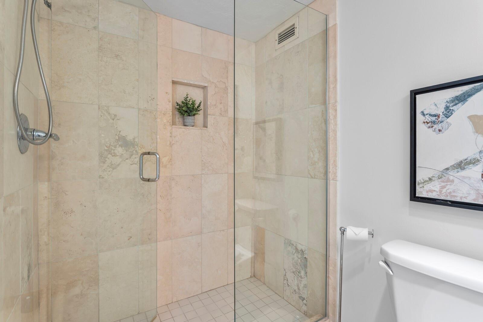 Image 32 of 43 For 1212 Benjamin Franklin Drive 501