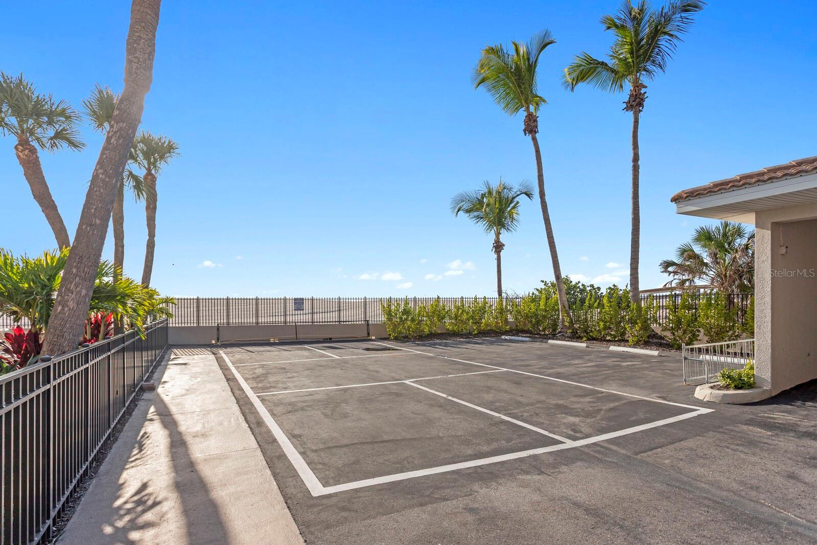 Image 38 of 43 For 1212 Benjamin Franklin Drive 501