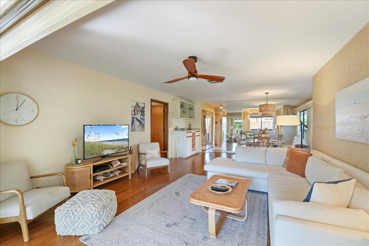 Image 13 of 48 For 6620 Schooner Bay Circle 6620