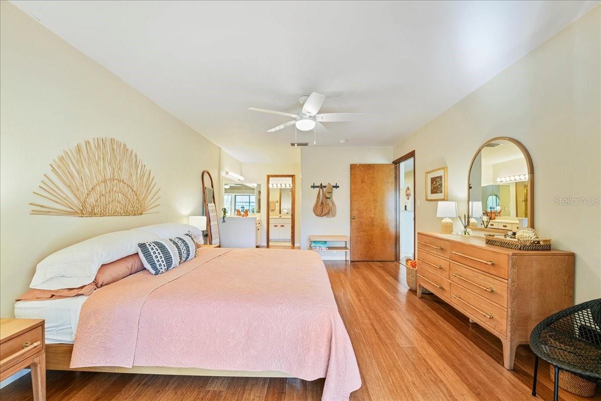 Image 17 of 48 For 6620 Schooner Bay Circle 6620