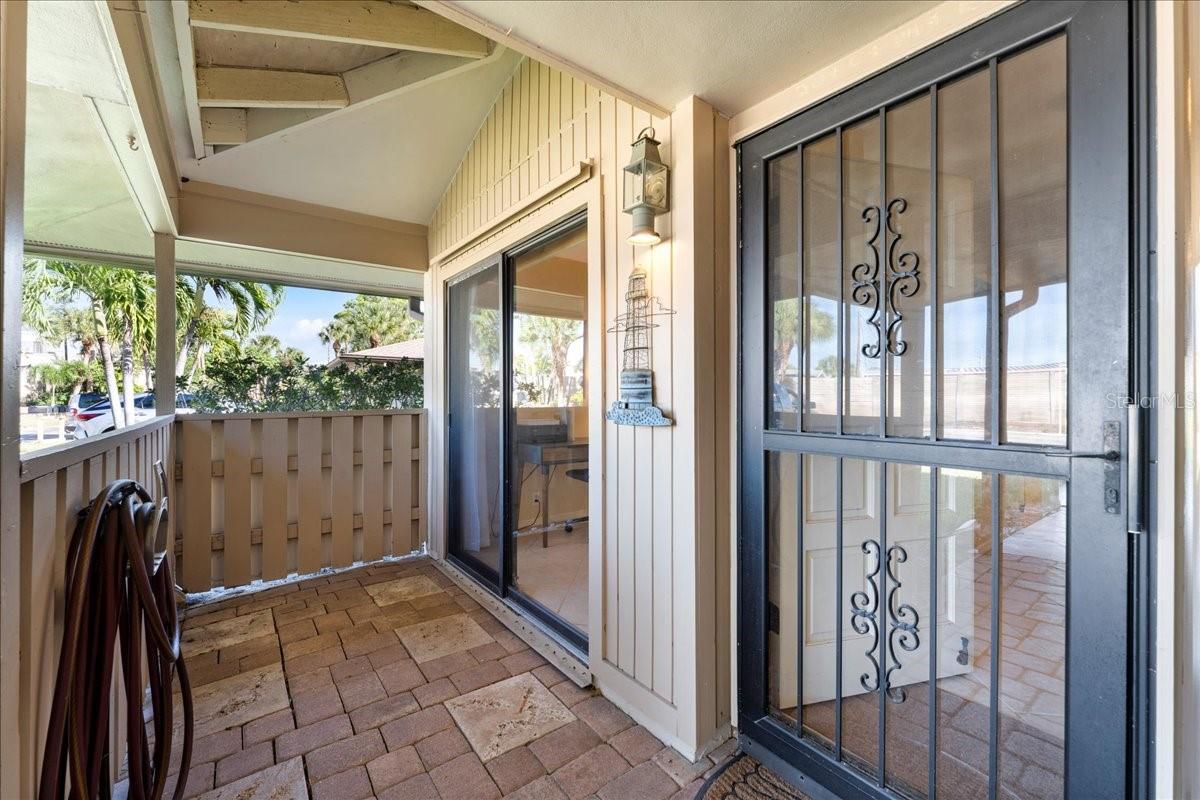 Image 4 of 48 For 6620 Schooner Bay Circle 6620