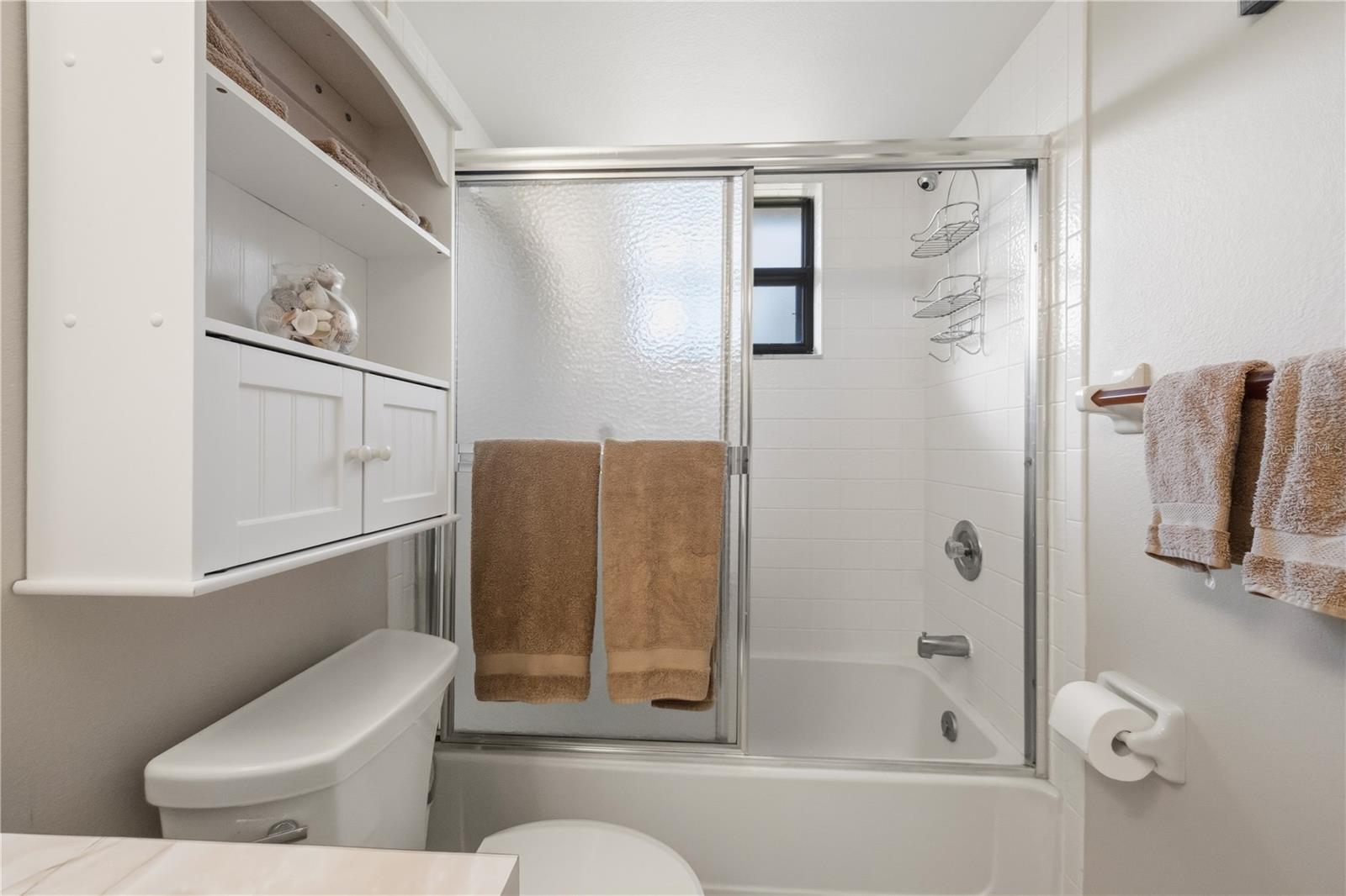 Image 21 of 56 For 19505 Quesada Avenue F202