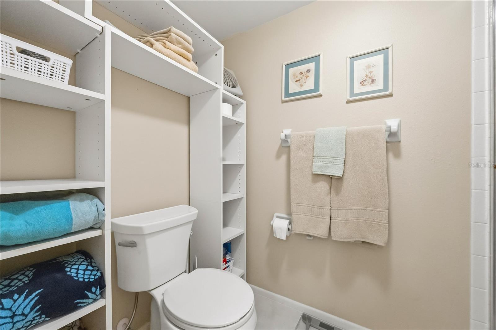 Image 28 of 56 For 19505 Quesada Avenue F202