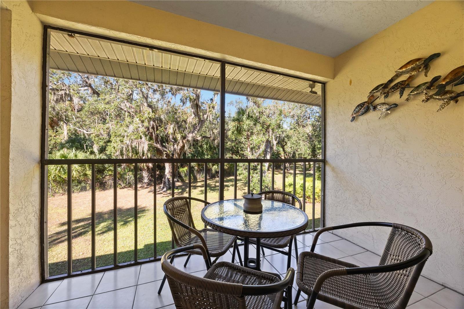 Image 32 of 56 For 19505 Quesada Avenue F202