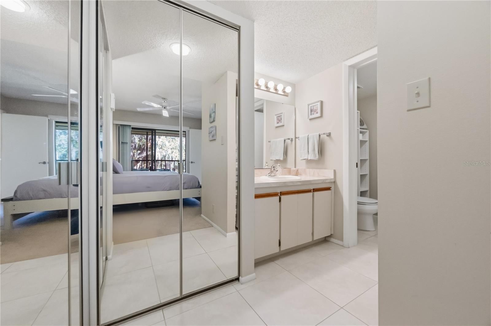 Image 5 of 56 For 19505 Quesada Avenue F202