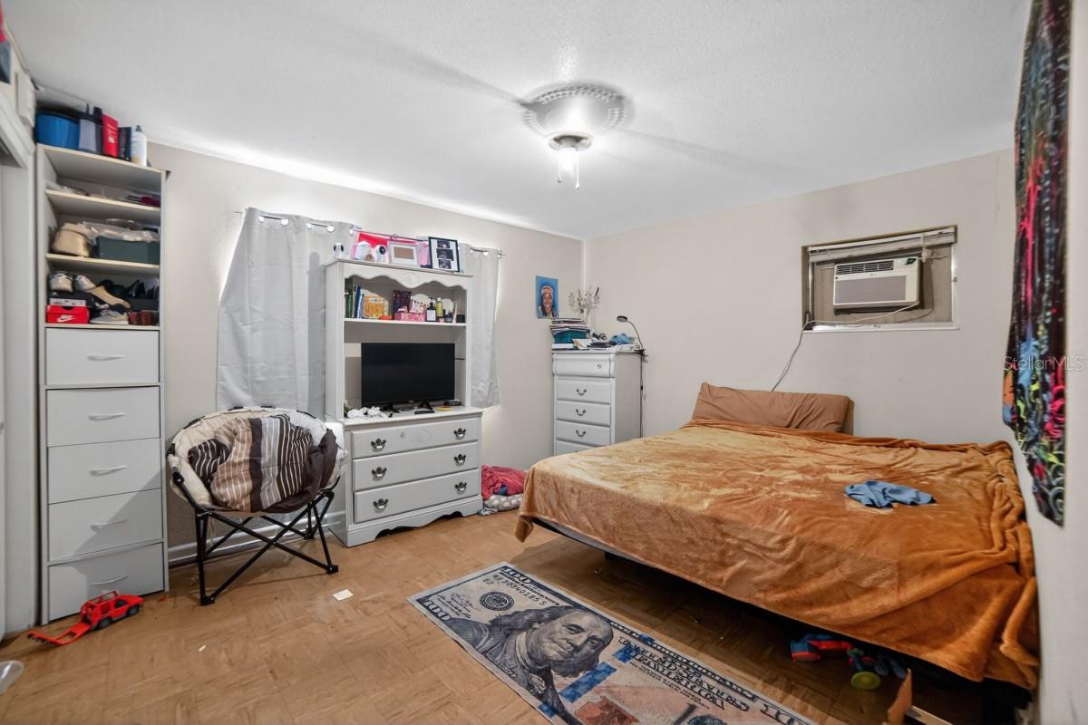 Image 12 of 32 For 970 Lila Street