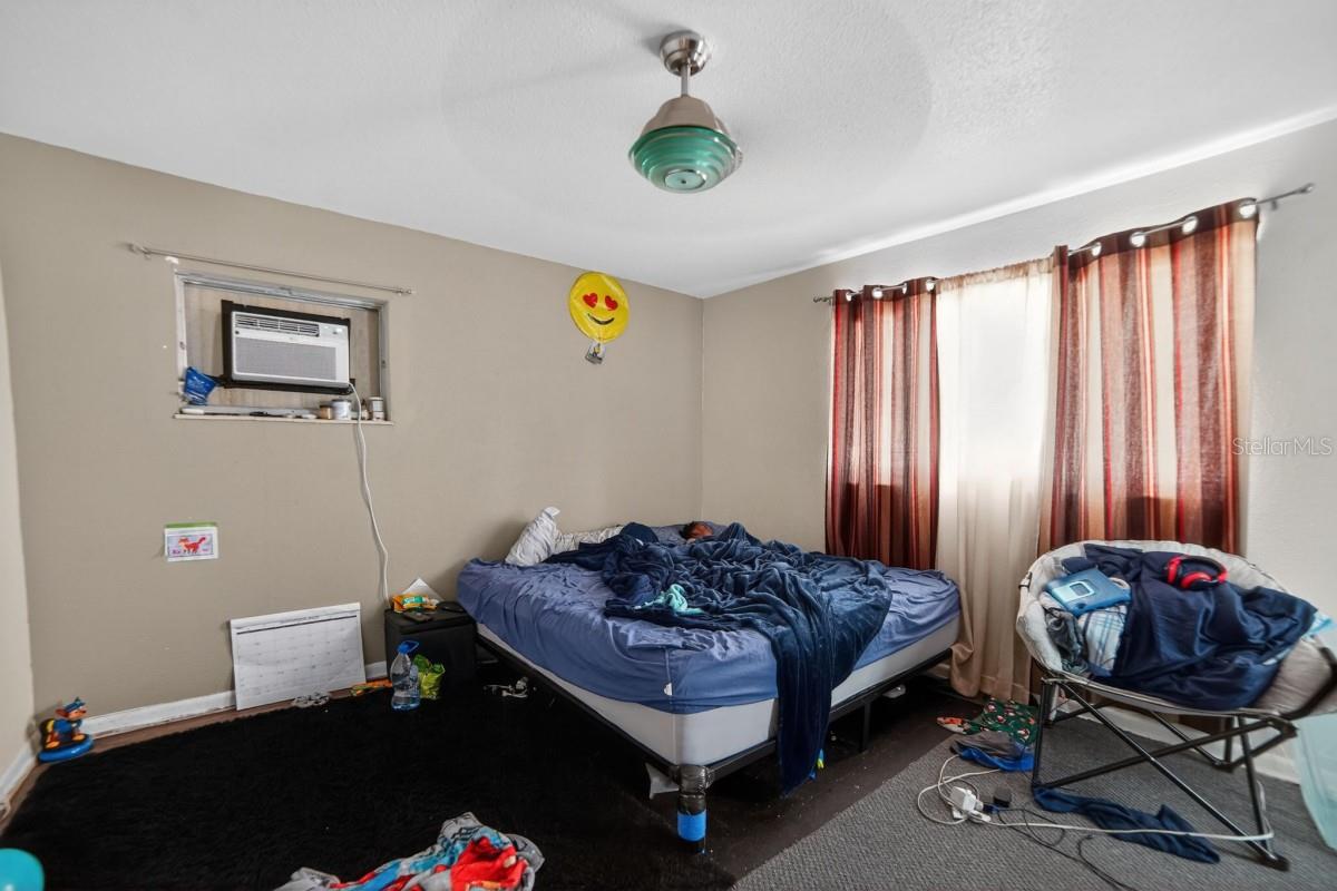 Image 17 of 32 For 970 Lila Street