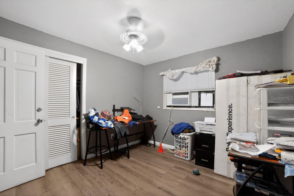 Image 20 of 32 For 970 Lila Street