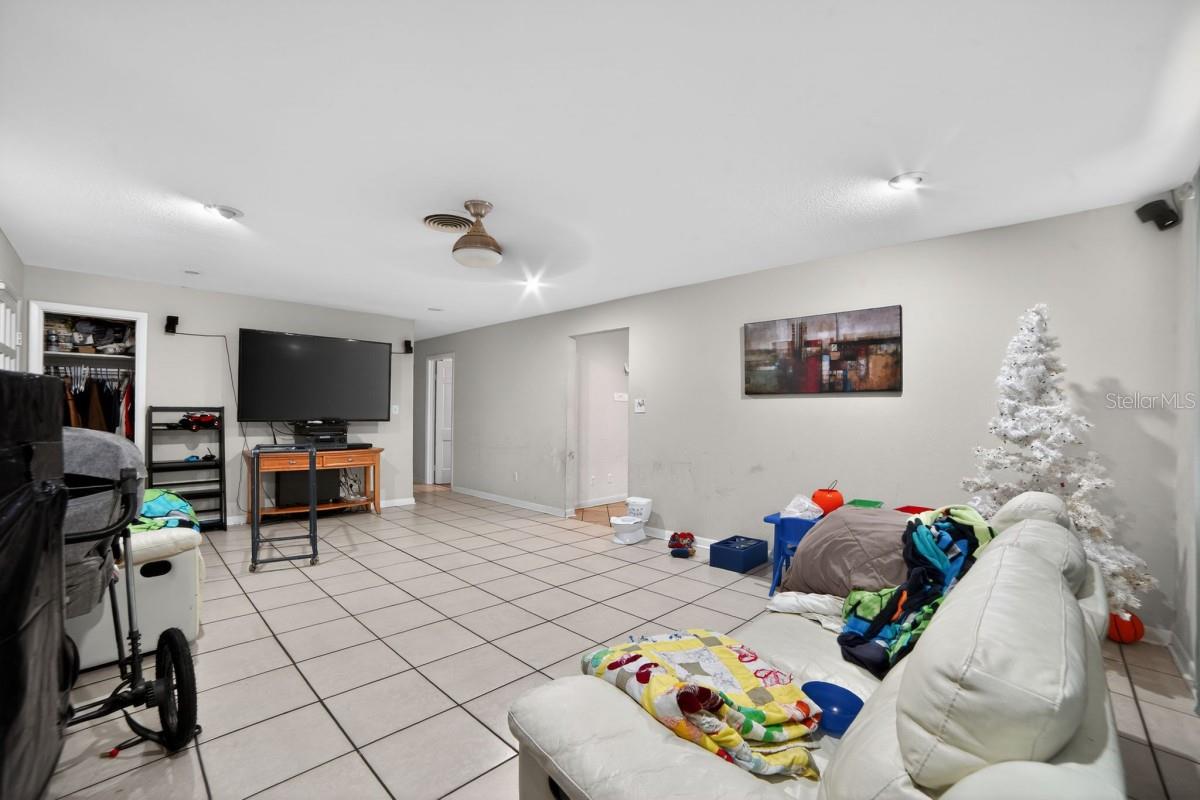 Image 7 of 32 For 970 Lila Street