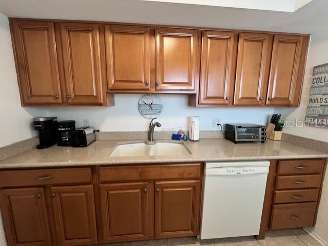 Image 12 of 21 For 6703 Midnight Pass Road 217