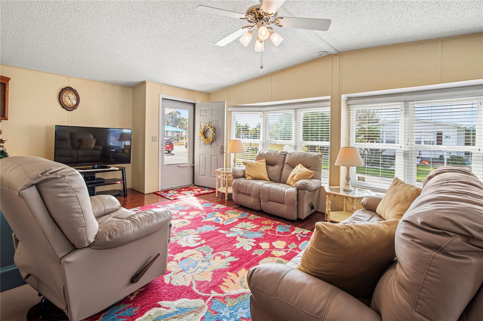 Image 10 of 51 For 119 Mockingbird Lane