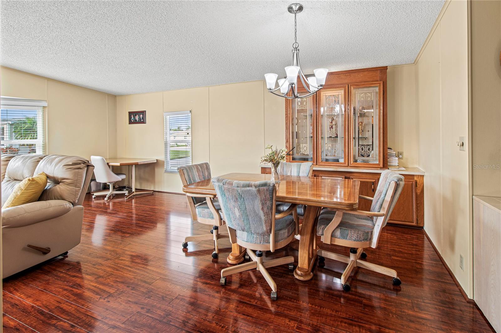 Image 14 of 51 For 119 Mockingbird Lane