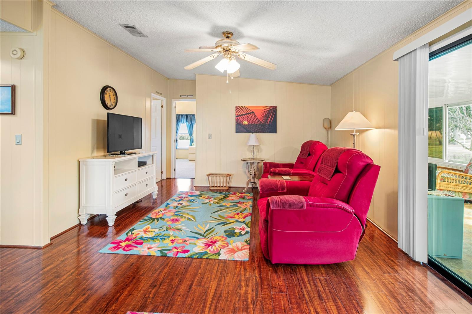 Image 22 of 51 For 119 Mockingbird Lane