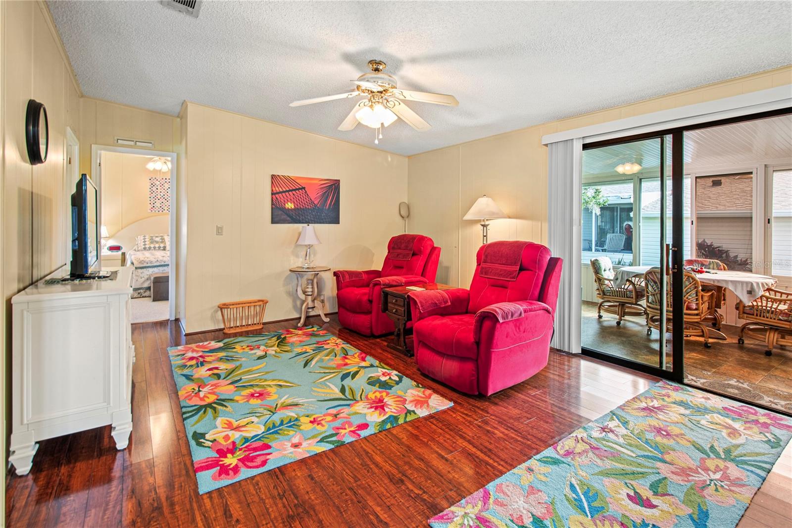 Image 23 of 51 For 119 Mockingbird Lane