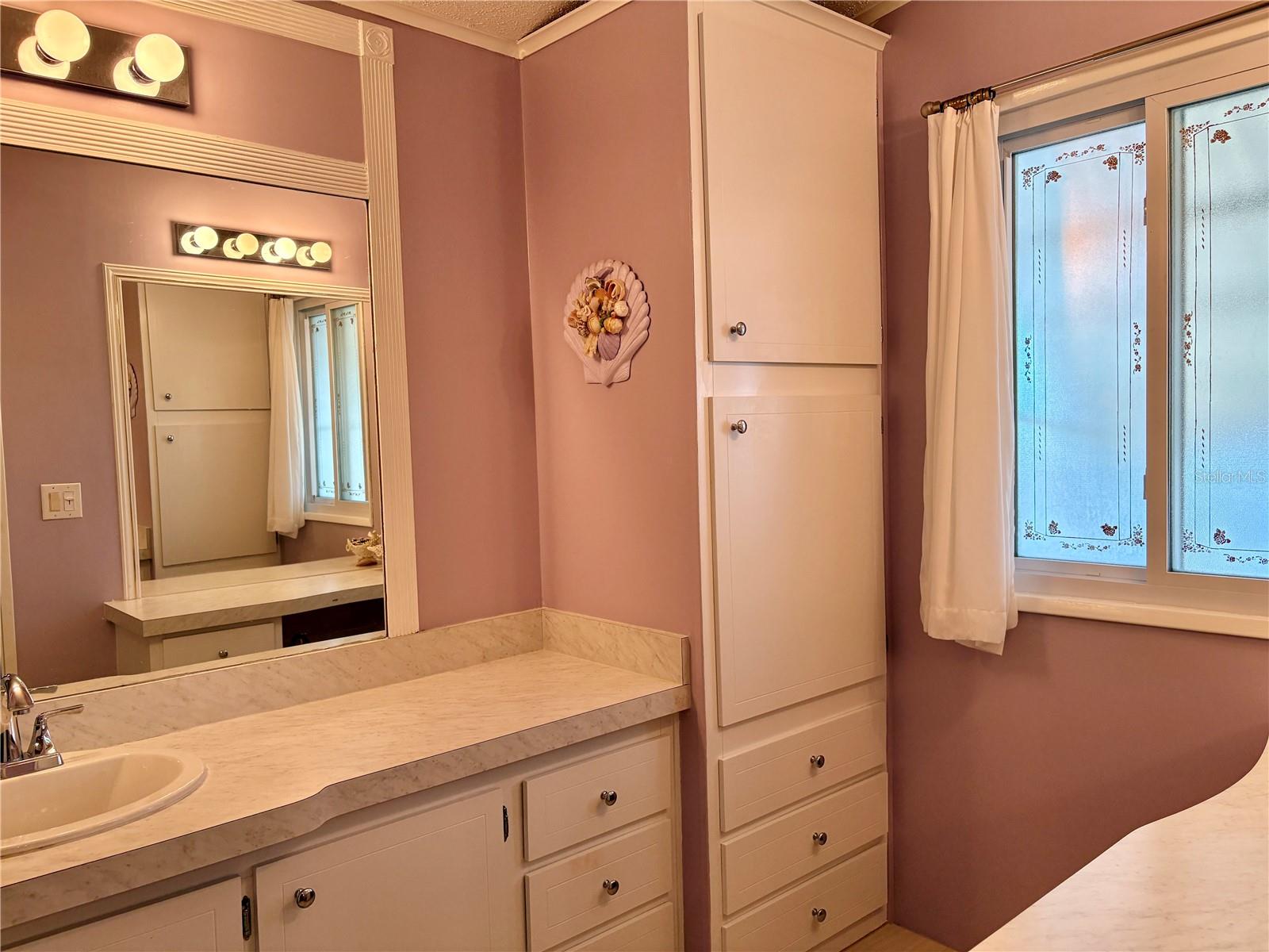 Image 20 of 34 For 5707 45th Street E 193