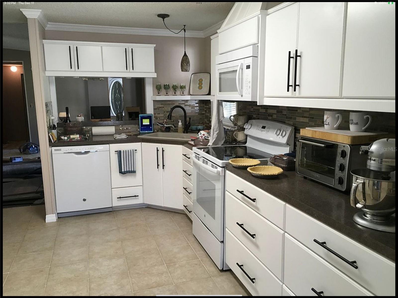 Image 13 of 34 For 90 Whipporwill Court