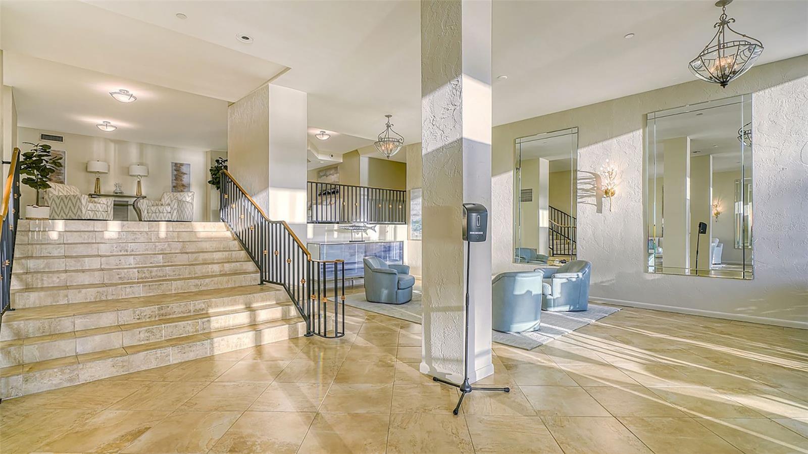 Image 43 of 73 For 707 Gulfstream Avenue 505