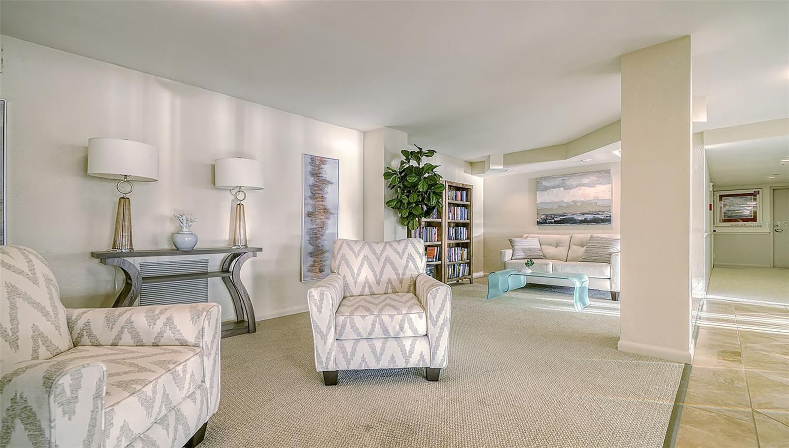 Image 45 of 73 For 707 Gulfstream Avenue 505