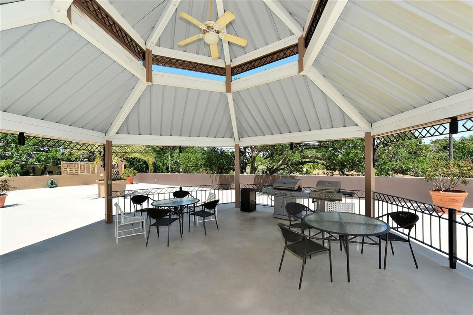 Image 58 of 73 For 707 Gulfstream Avenue 505