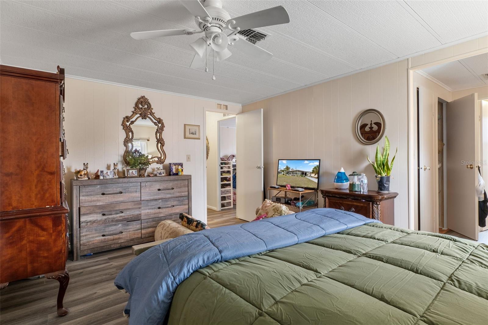 Image 16 of 31 For 14040 Brookridge Boulevard