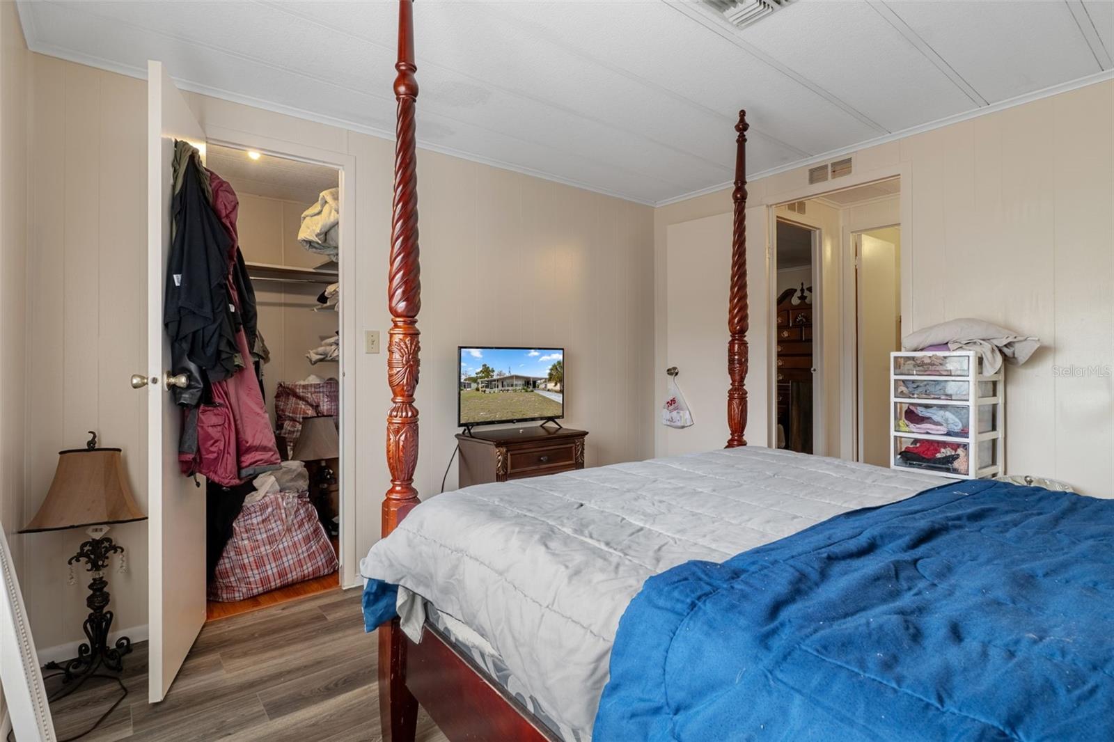 Image 21 of 31 For 14040 Brookridge Boulevard