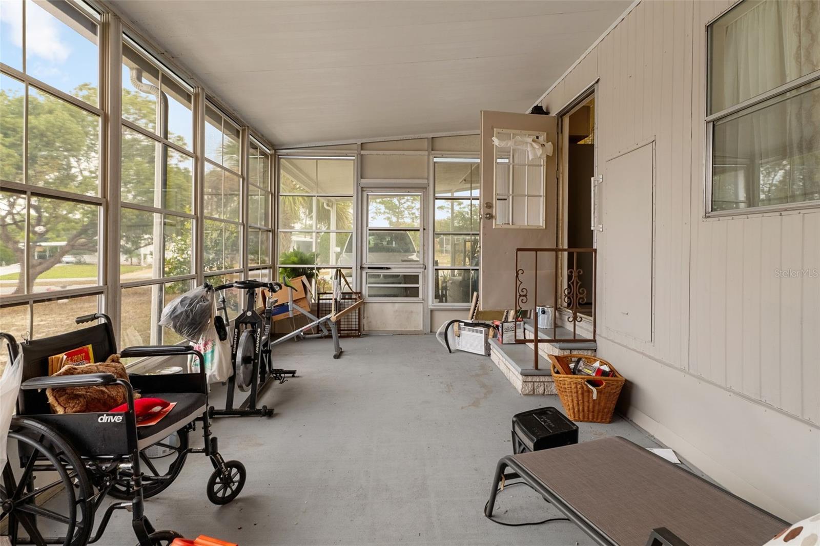 Image 26 of 31 For 14040 Brookridge Boulevard