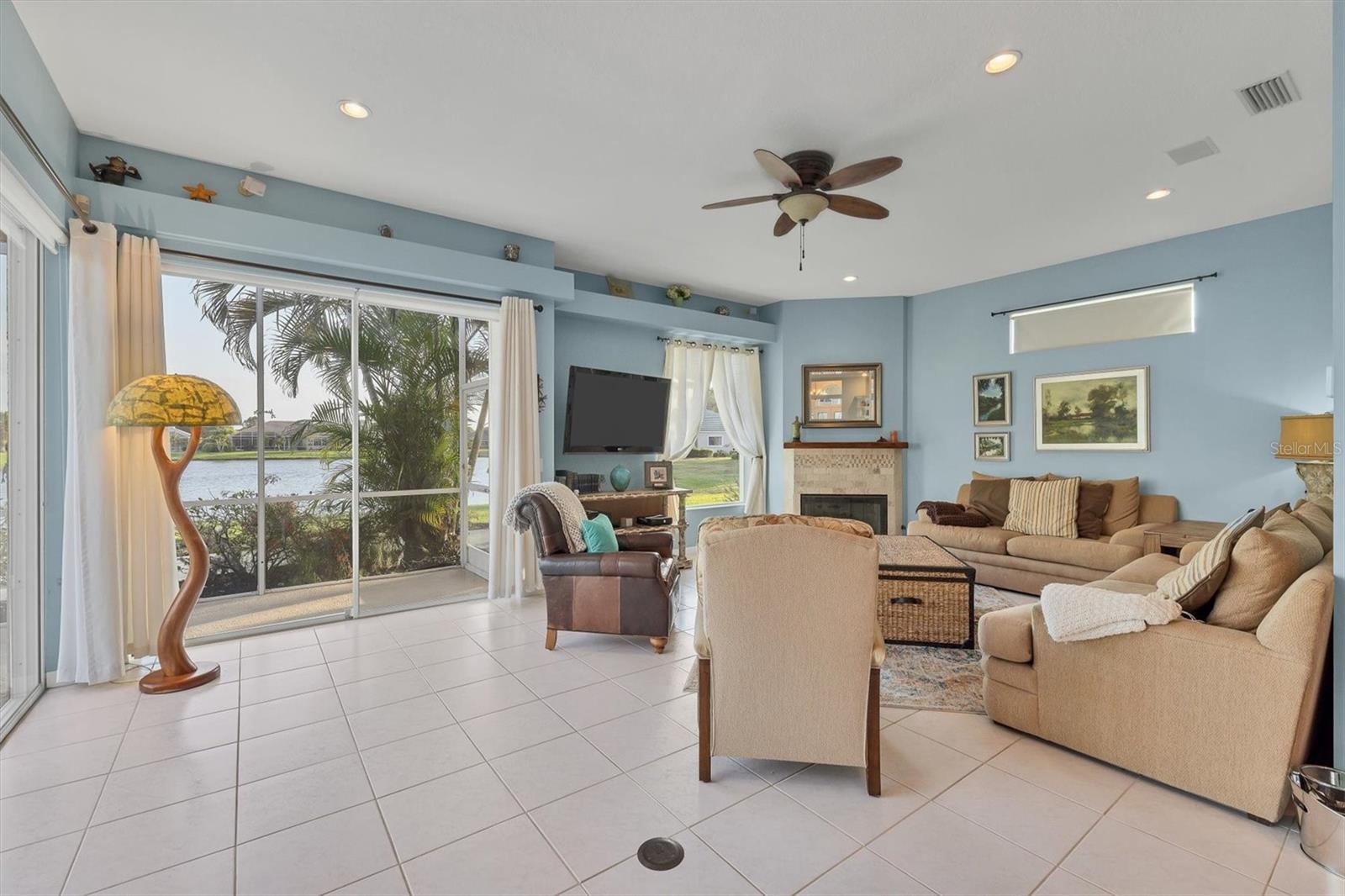 Image 16 of 37 For 9910 Laurel Valley Avenue Circle