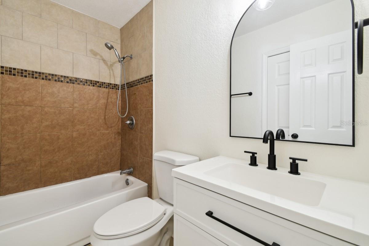 Image 3 of 7 For 3320 Kathleen Street