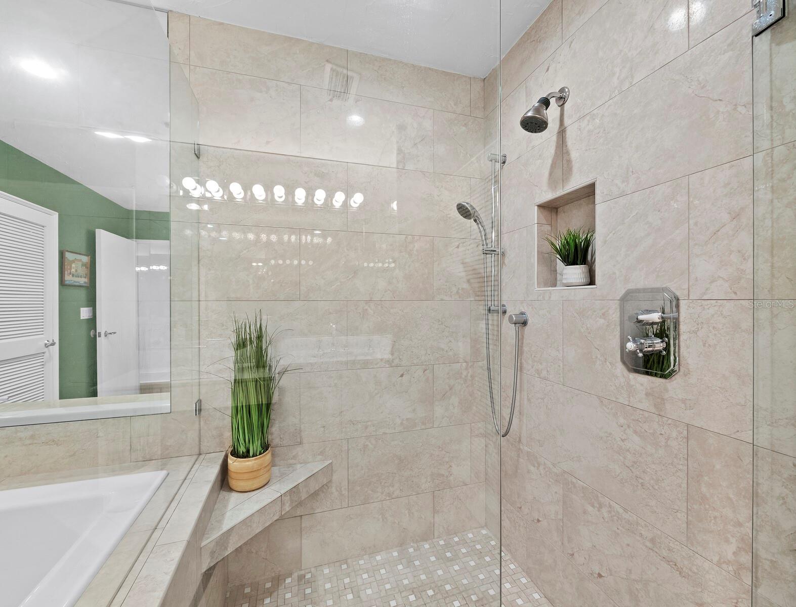 Image 13 of 55 For 3040 Grand Bay Boulevard 234