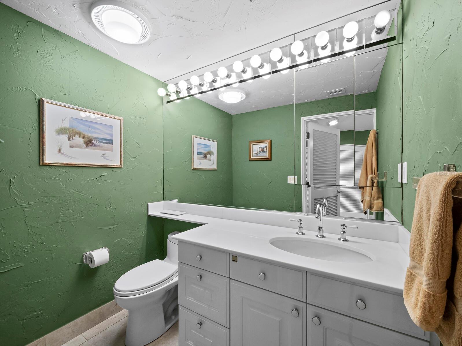 Image 15 of 55 For 3040 Grand Bay Boulevard 234