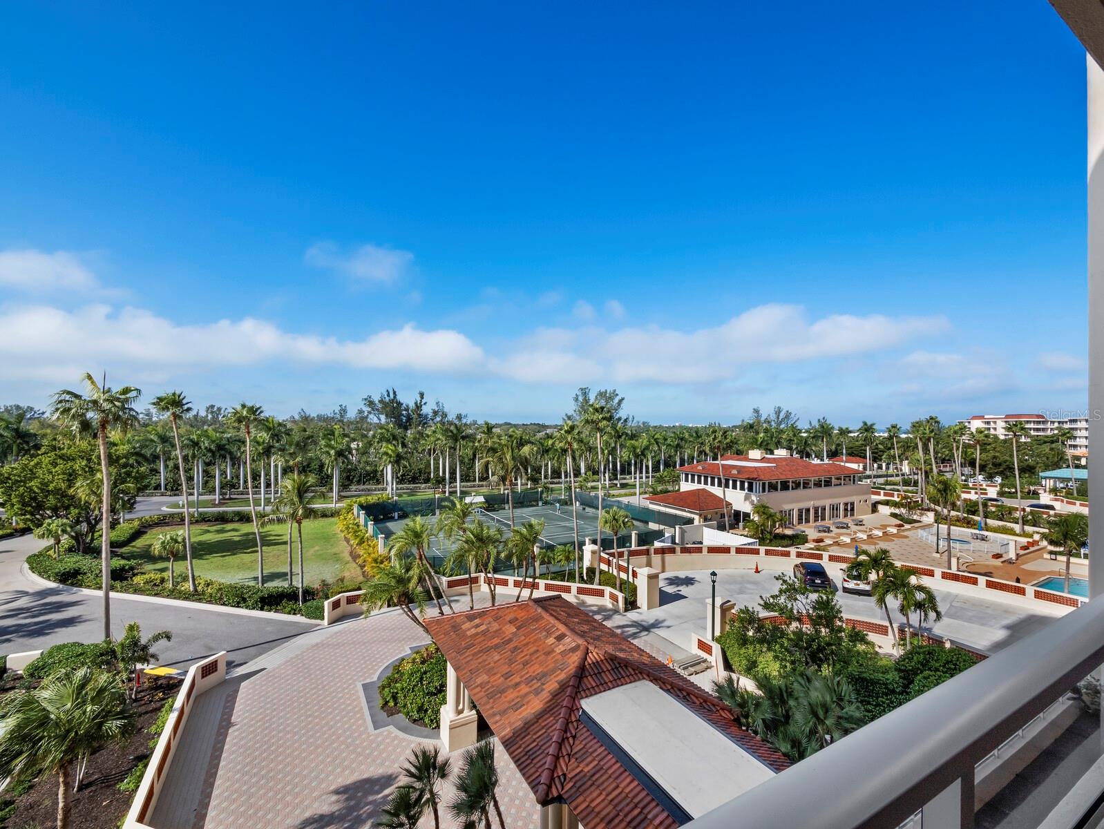 Image 22 of 55 For 3040 Grand Bay Boulevard 234