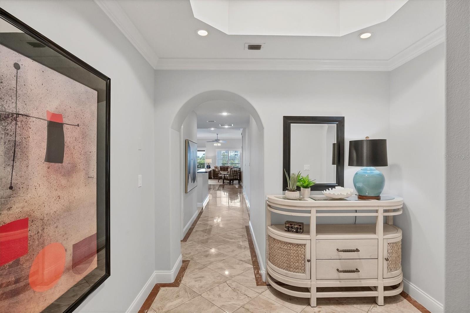 Image 16 of 94 For 505 Orange Avenue 301