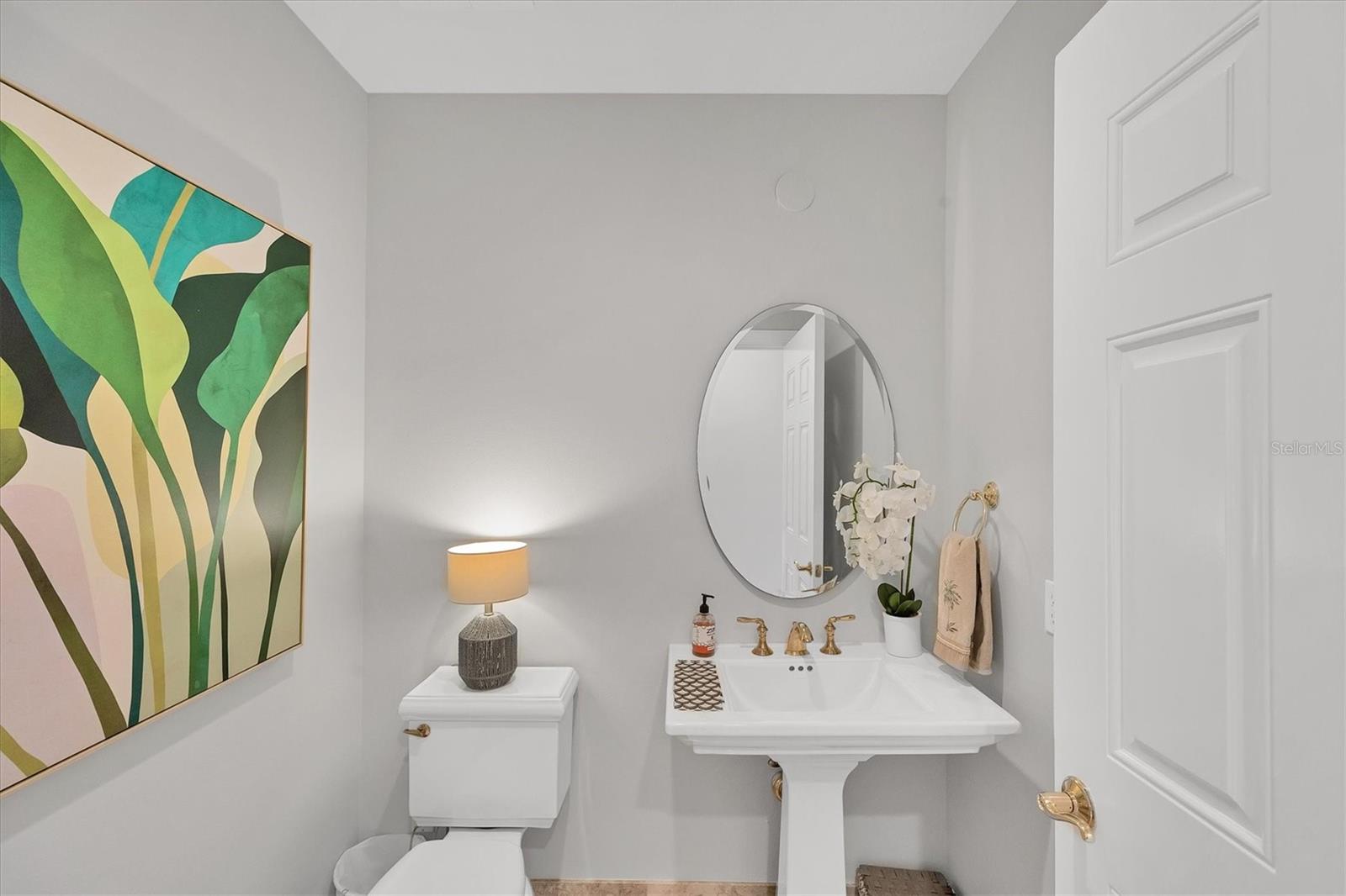 Image 18 of 94 For 505 Orange Avenue 301