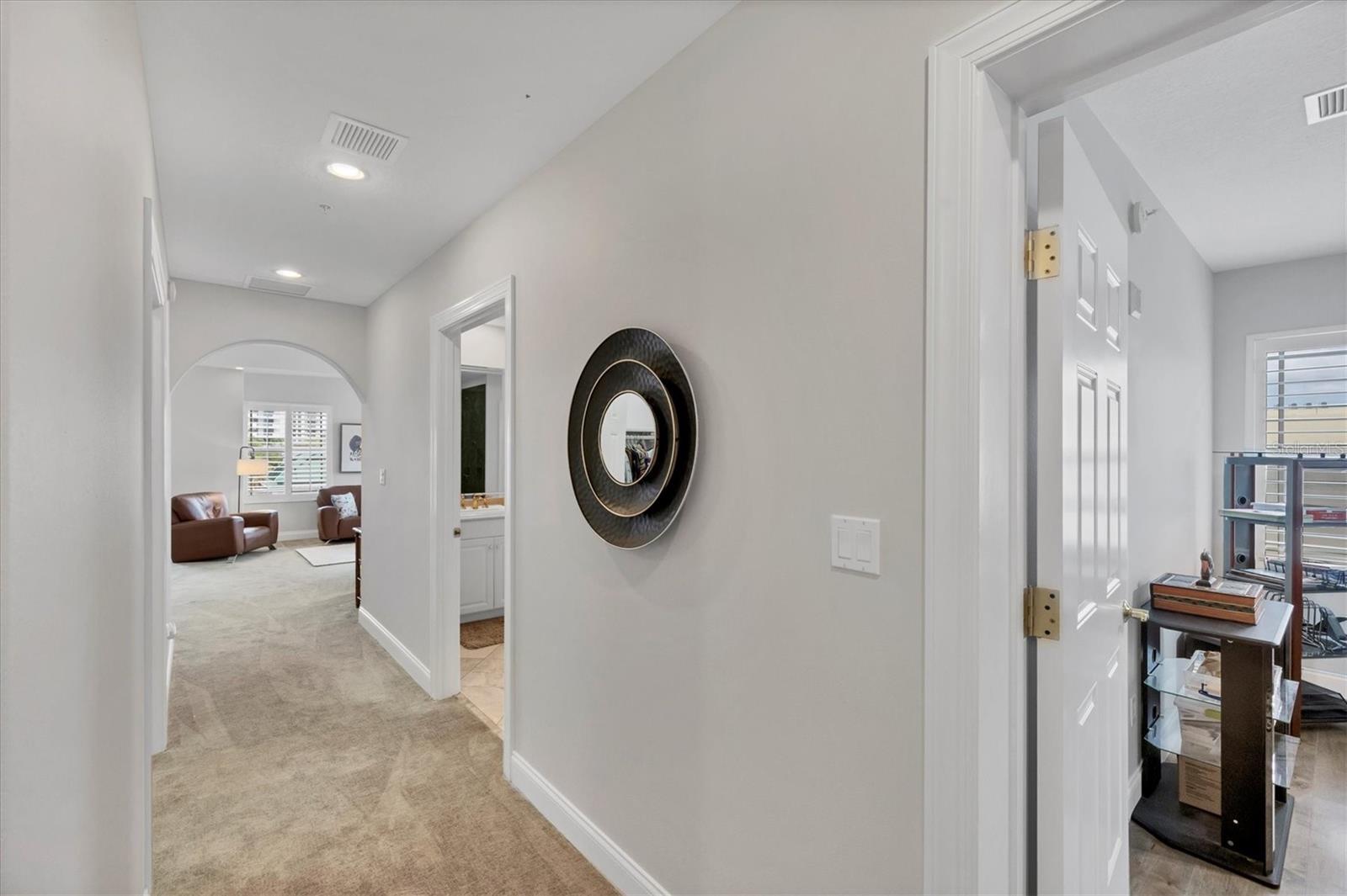 Image 36 of 94 For 505 Orange Avenue 301