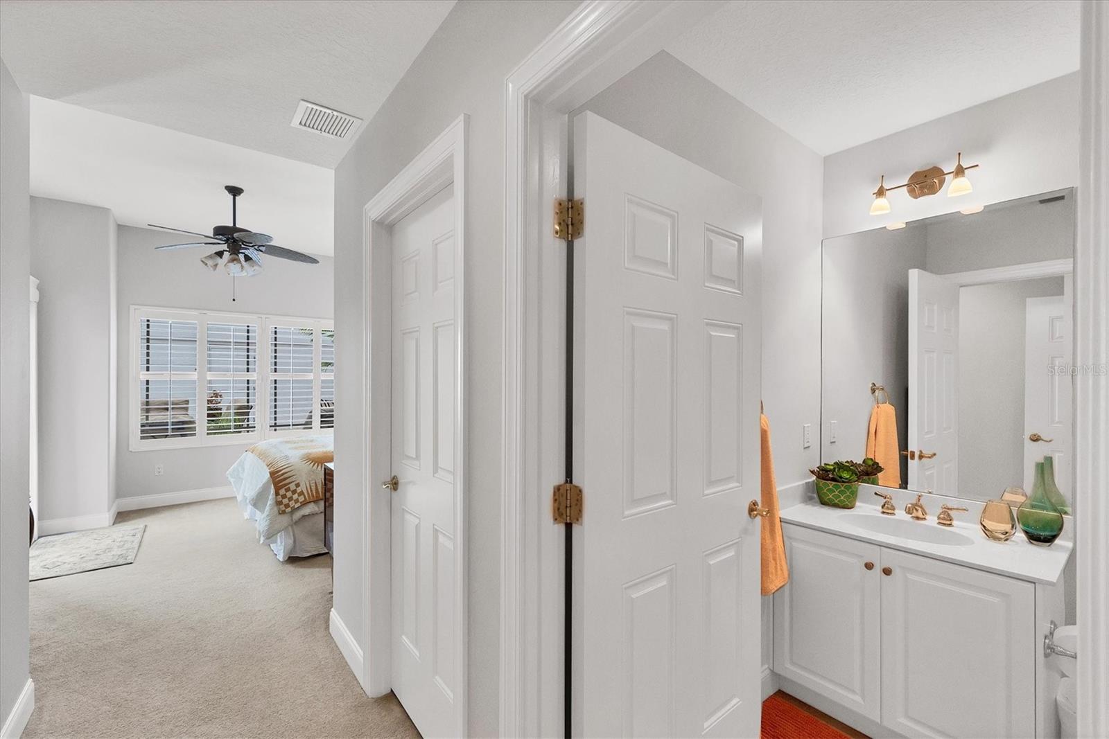 Image 47 of 94 For 505 Orange Avenue 301