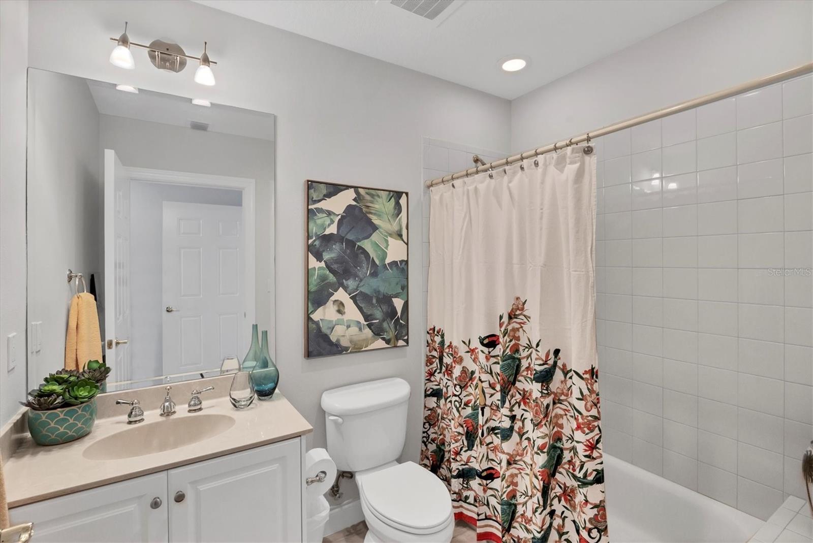 Image 49 of 94 For 505 Orange Avenue 301