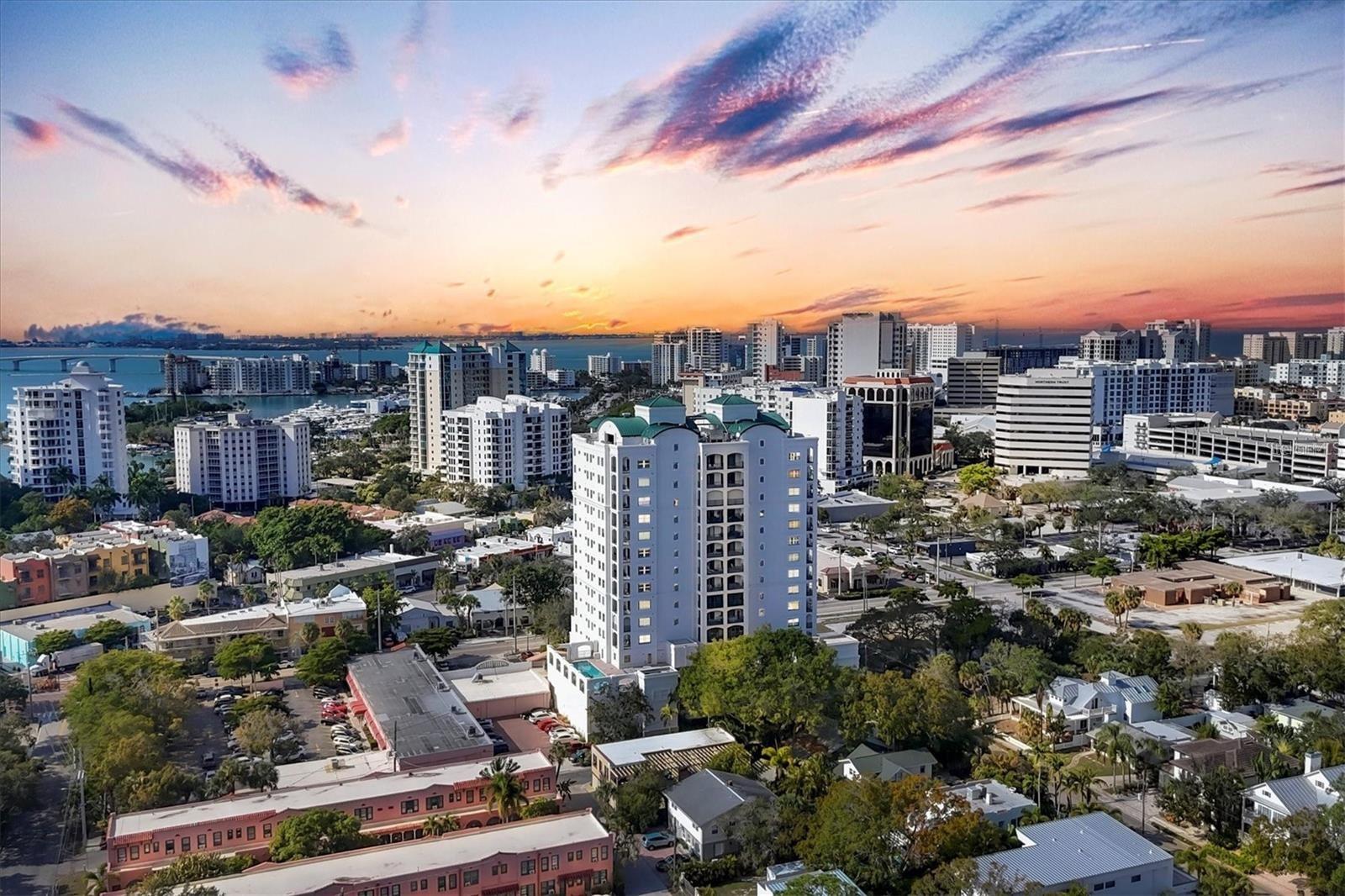 Image 5 of 94 For 505 Orange Avenue 301