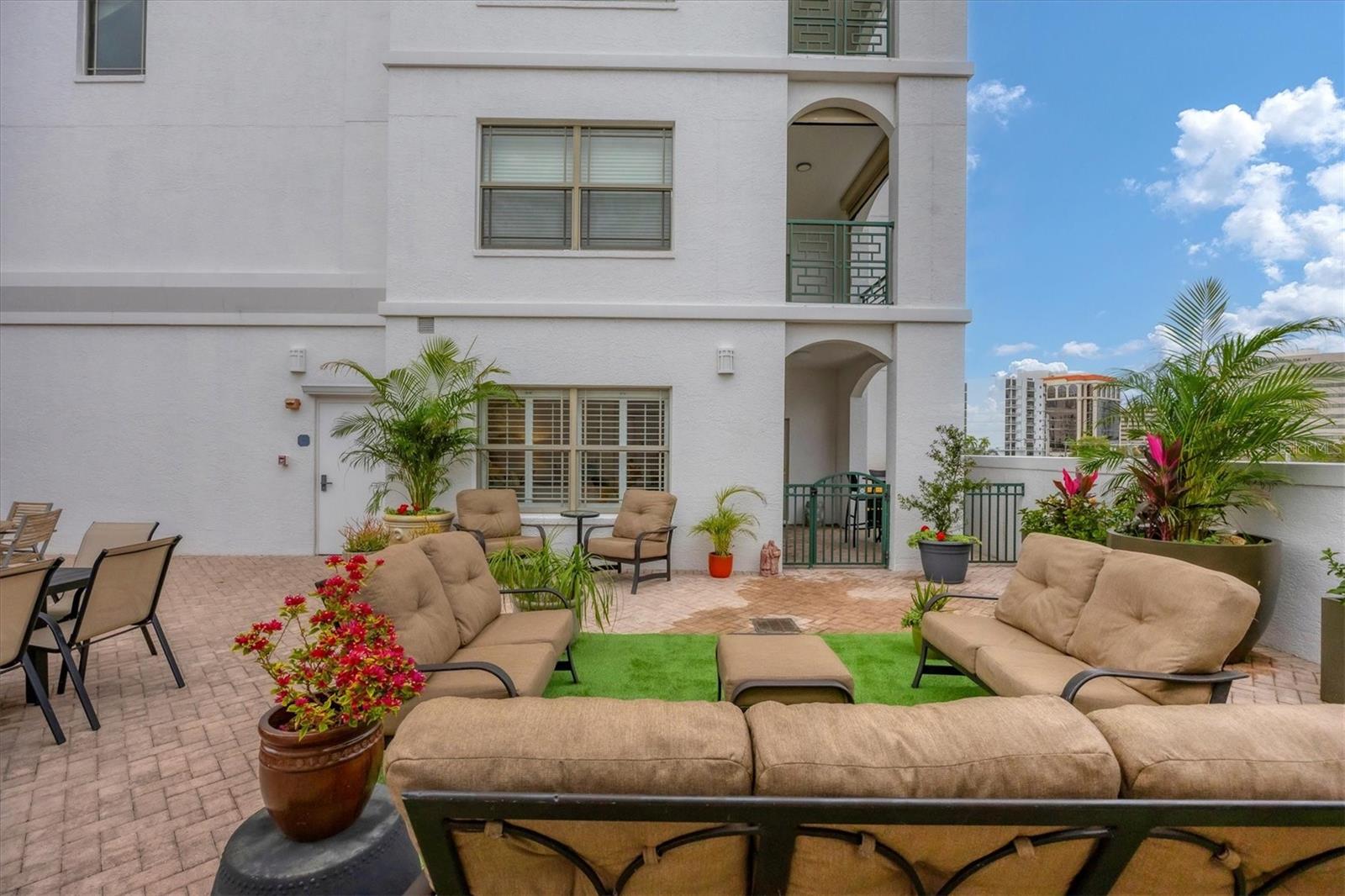 Image 58 of 94 For 505 Orange Avenue 301