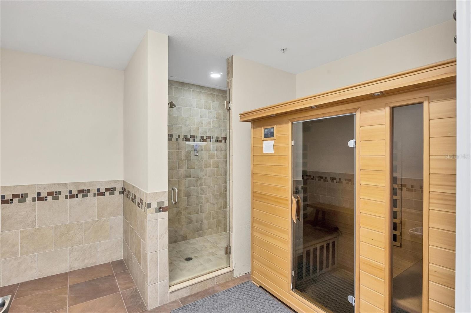 Image 72 of 94 For 505 Orange Avenue 301