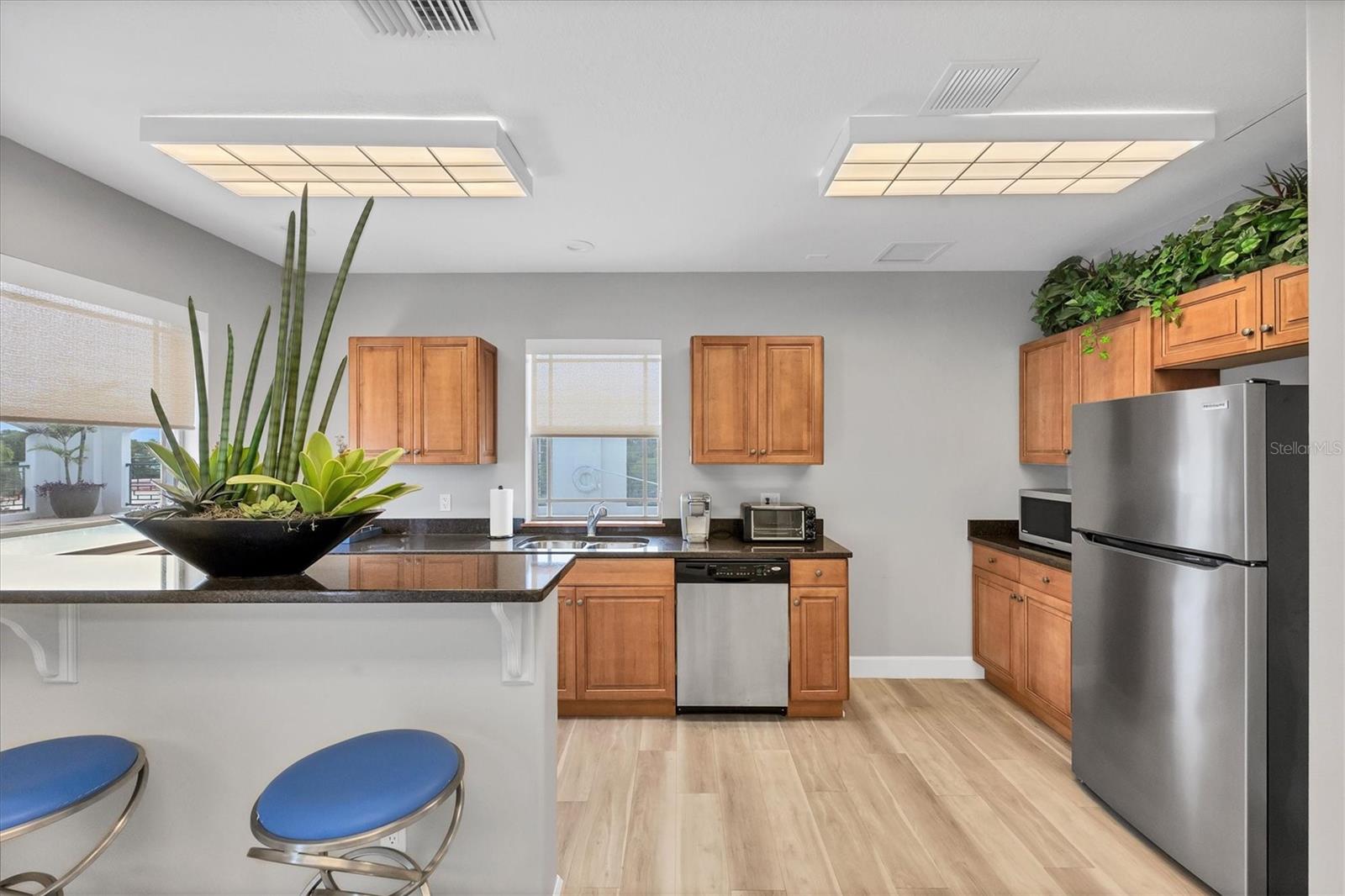 Image 75 of 94 For 505 Orange Avenue 301