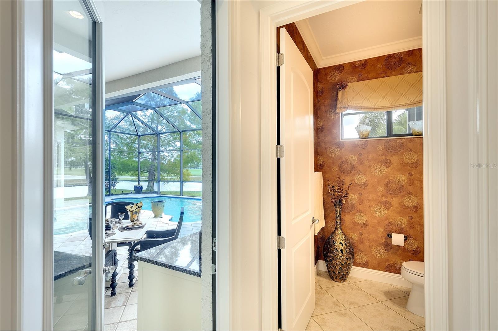 Listing photo id 20 for 15512 Leven Links Place