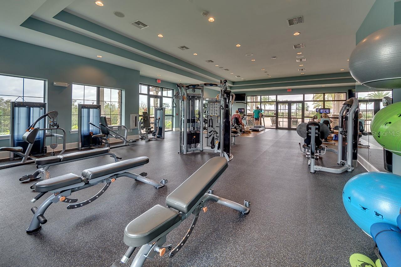 Listing photo id 39 for 15512 Leven Links Place