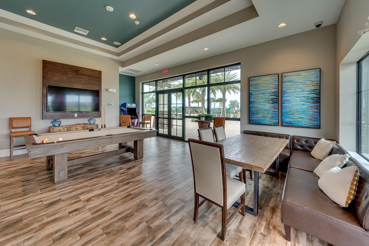 Listing photo id 41 for 15512 Leven Links Place