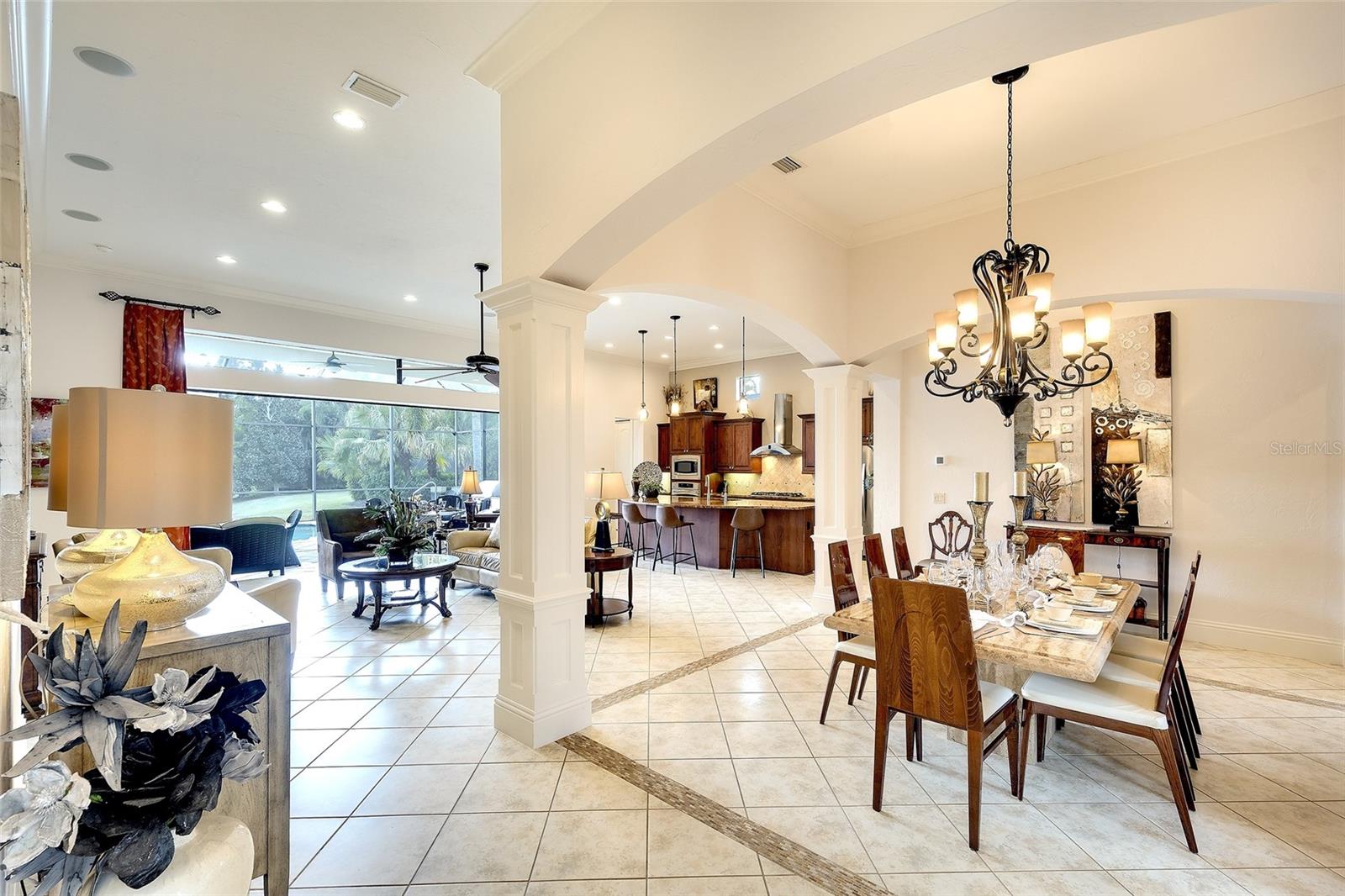 Listing photo id 3 for 15512 Leven Links Place