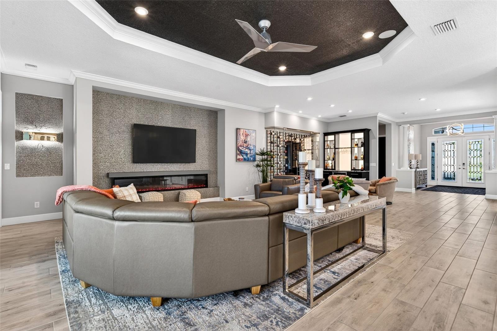 Image 31 of 94 For 15414 Derna Terrace