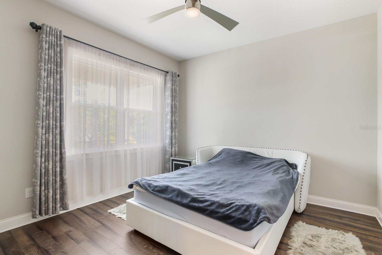 Image 14 of 31 For 412 Pameto Road